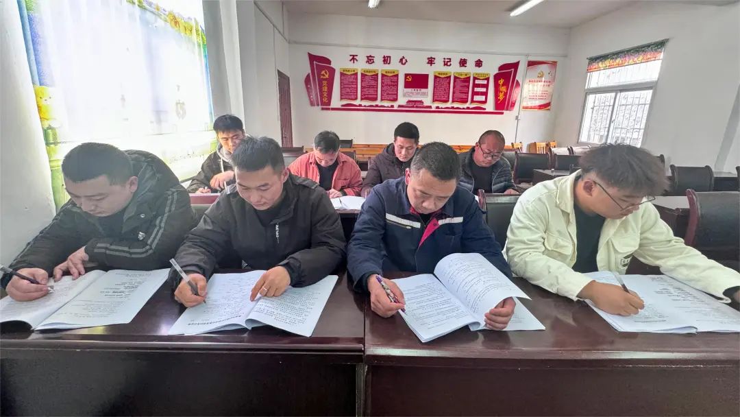 宜化礦業(yè)：強(qiáng)化教育培訓(xùn)提技能，新工分級管理見實效(圖2)