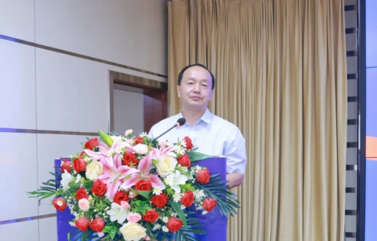 增值引領(lǐng)共贏疆來！2024宜化宜冠滴品牌戰(zhàn)略發(fā)布會在新疆輪臺縣成功舉行(圖3)
