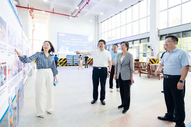 湖北省人社廳黨組書記、廳長(zhǎng)李述永到宜化實(shí)訓(xùn)基地調(diào)研(圖1)