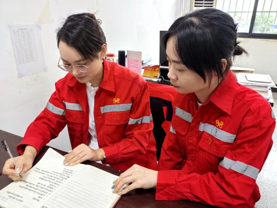 【宜化榜樣】化機(jī)公司李丹：提升素質(zhì)強(qiáng)技能，勇于奉獻(xiàn)顯擔(dān)當(dāng)(圖3)